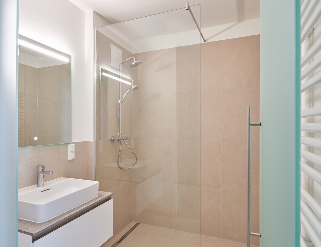 Saniertes Bad Wien Referenz Dusche